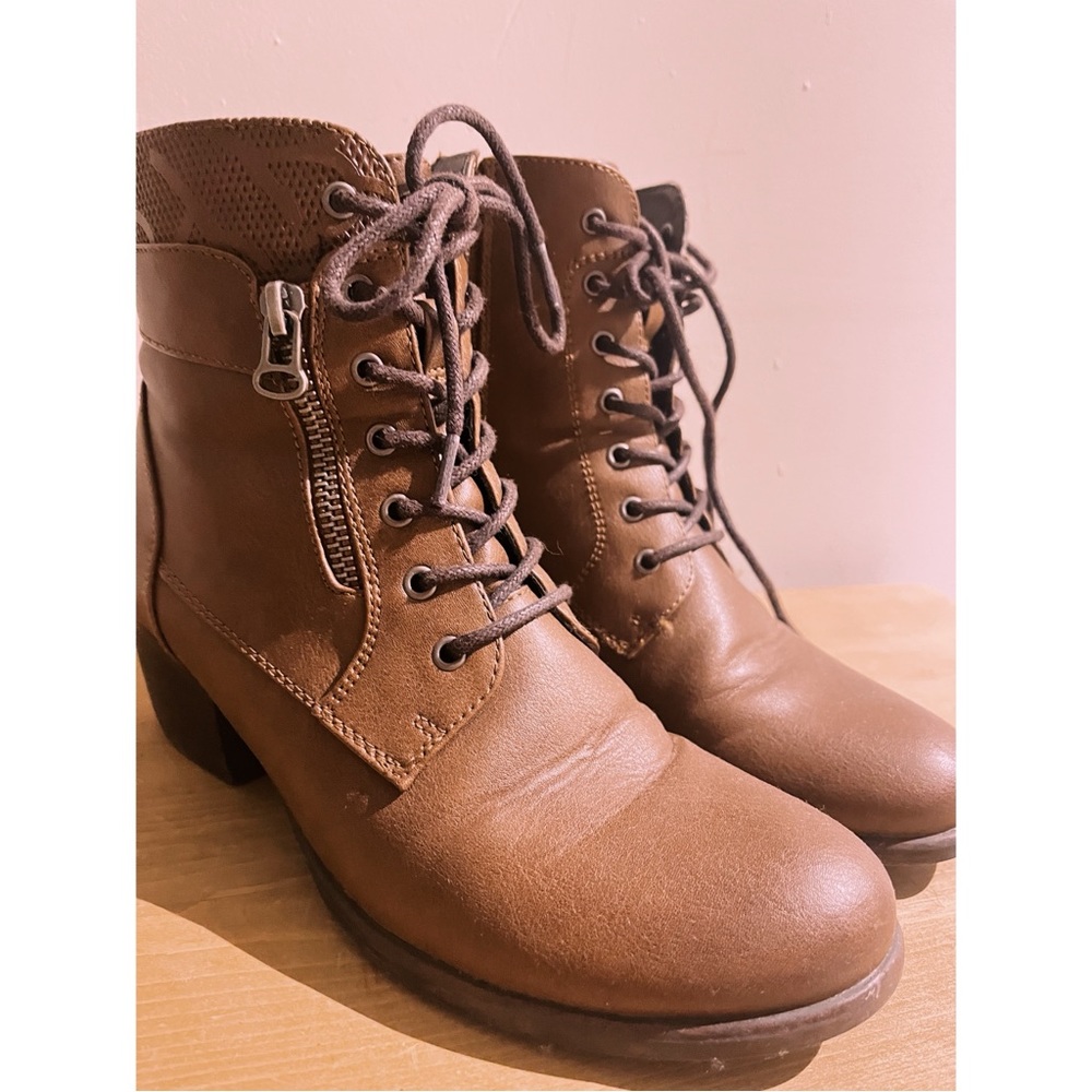 Cowgirl booties 🤎🎇
